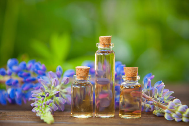 how-to-make-fragrance-oils-of-your-own-too-and-applying-right